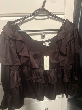 Francesca's Collections Dark Brown Ruffle Peasant Blouse